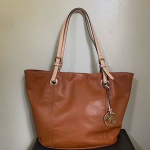 Michael Kors Jet Set Leather Tote